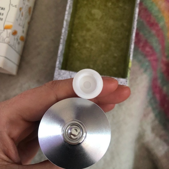 Library of Flowers by Margot elena 2.65oz hand Creme in willow & water - Picture 7 of 9